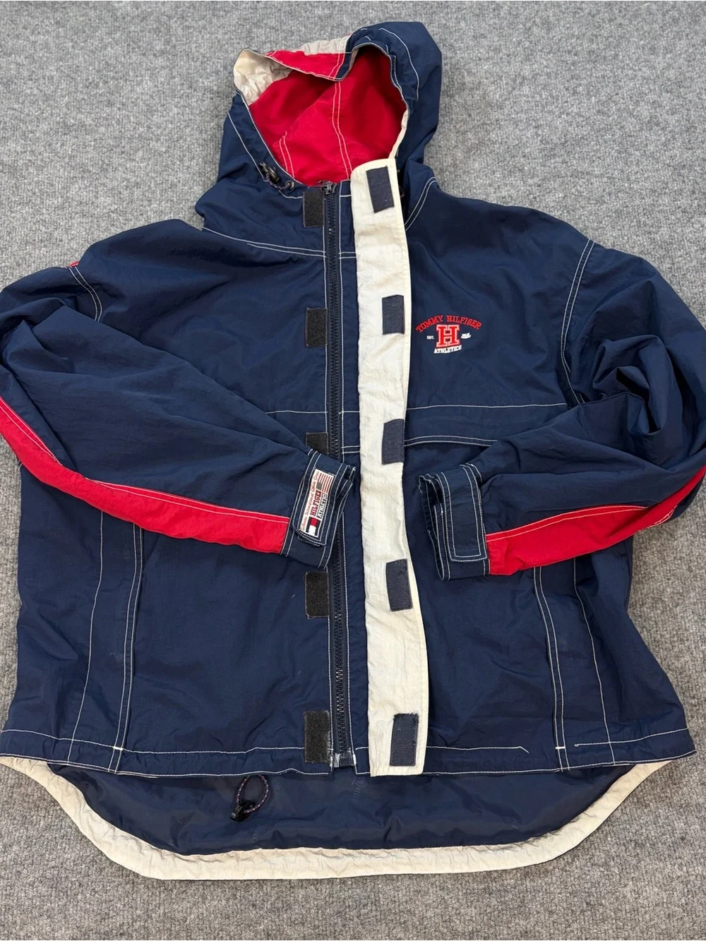 VTG 90s Tommy Hilfiger Athletics Hooded Windbreaker Jacket XL Navy Red Gorpcore